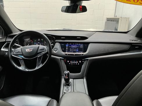 Used 2020 Cadillac XT5 Premium Luxury w/ LPO, Floor Liner Package image 13