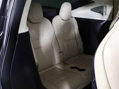 Used 2017 Tesla Model X 75D image 31