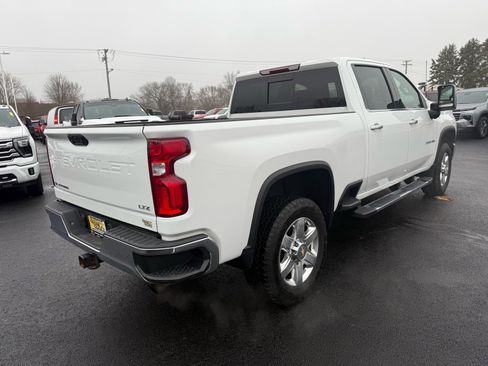 Used 2022 Chevrolet Silverado 2500 LTZ image 5