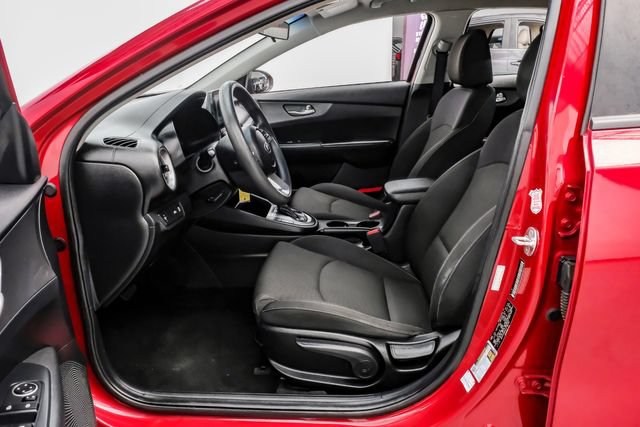 Used 2020 Kia Forte LXS FWD image 4