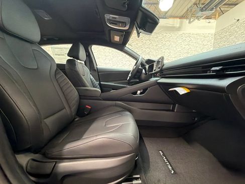 New 2026 Hyundai Elantra SEL Sport FWD image 11