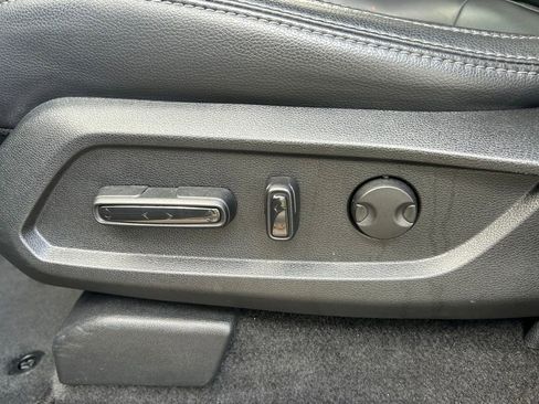 Used 2023 Honda Pilot EX-L image 17