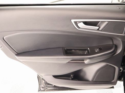 Used 2018 Ford Edge SEL w/ Equipment Group 201A image 18