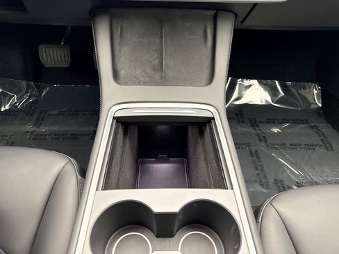 Used 2023 Tesla Model 3 Standard Range RWD image 17