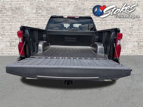 Used 2025 Chevrolet Silverado 1500 LT RWD image 13