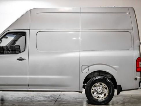Used 2013 Nissan NV 3500 SV w/ Technology Pkg image 25