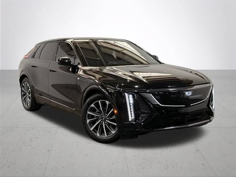 Used 2024 Cadillac Lyriq Sport RWD image 7