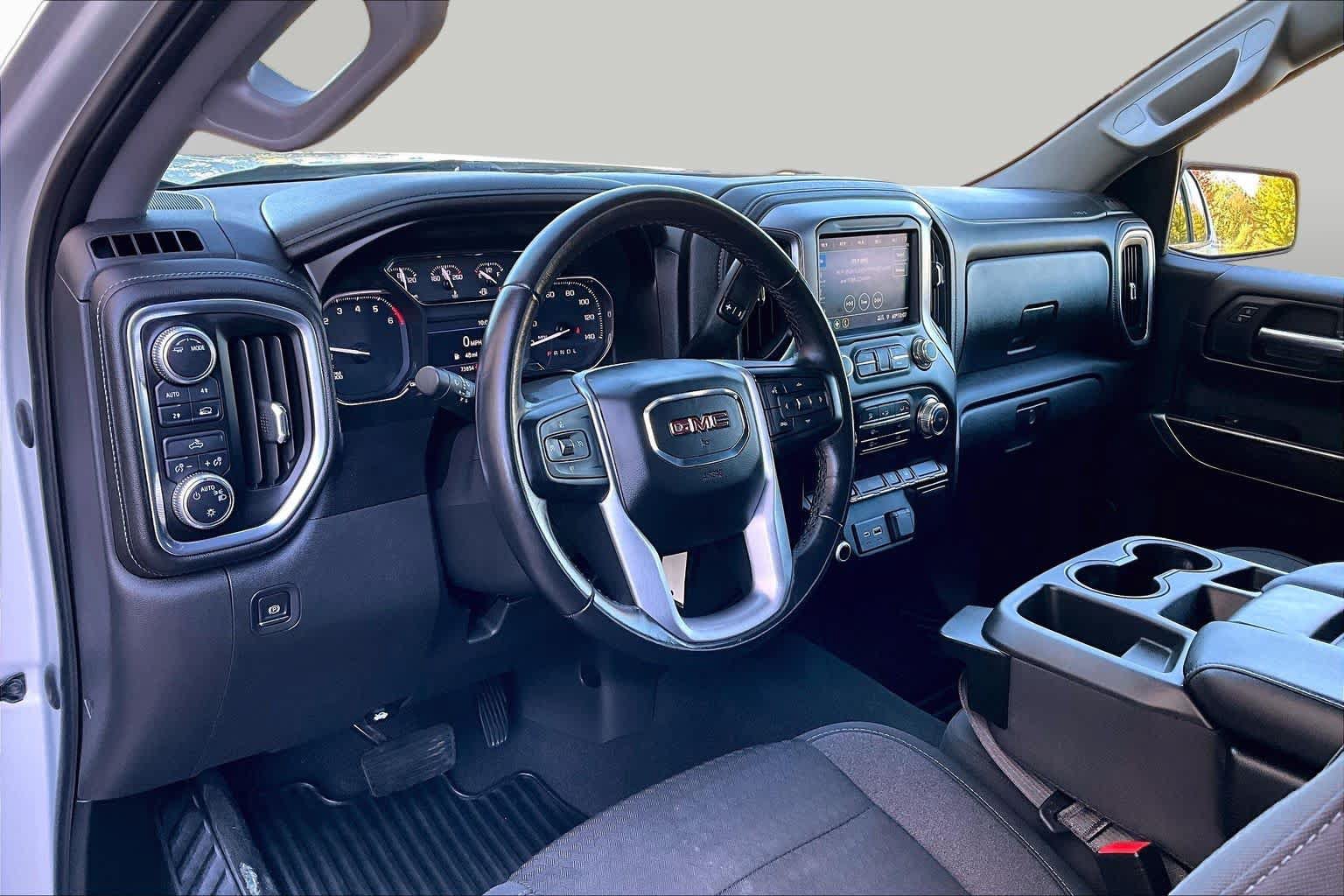 Used 2020 GMC Sierra 1500 SLE w/ Remote Start Package AWD/4WD image 18