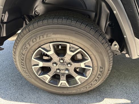 Used 2024 Jeep Wrangler Unlimited Sahara AWD/4WD image 18