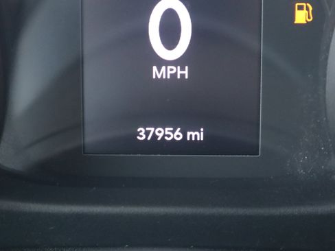 Used 2018 Jeep Wrangler Unlimited Sport AWD/4WD image 18