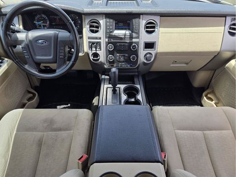 Used 2016 Ford Expedition XLT RWD image 24