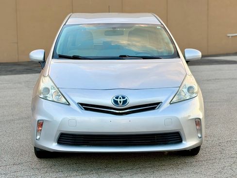 Used 2012 Toyota Prius V Three FWD image 2