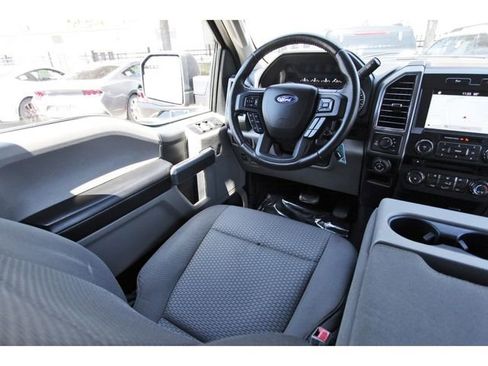 Used 2018 Ford F150 XLT w/ Equipment Group 302A Luxury AWD/4WD image 7