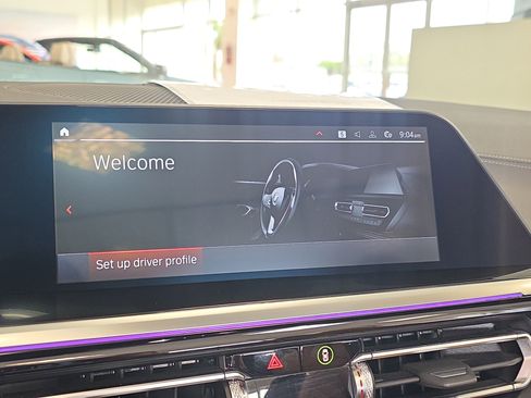 Used 2025 BMW Z4 M40i w/ Premium Package image 21