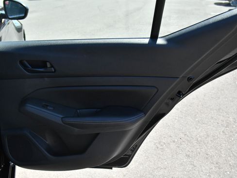 Used 2024 Nissan Altima 2.5 SV FWD image 36