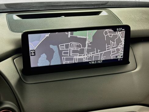 Used 2021 MAZDA CX-9 Signature AWD/4WD image 2