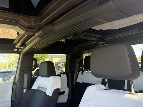 Used 2025 GMC Hummer EV 3X AWD/4WD image 22