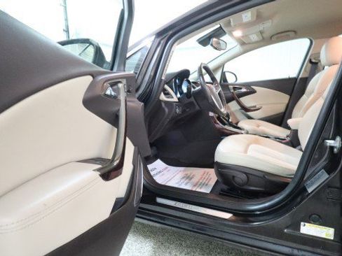 Used 2014 Buick Verano FWD image 9