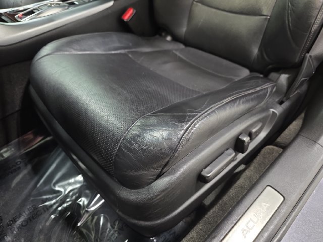 Used 2017 Acura TLX w/ Technology Package FWD image 28