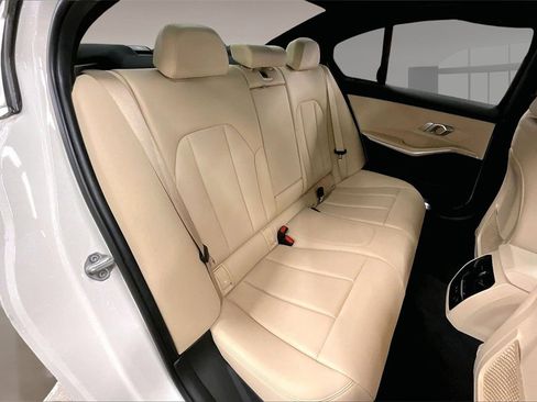 Used 2019 BMW 330i Sedan w/ Driving Assistance Package image 23