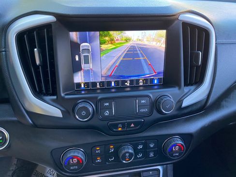 Used 2022 GMC Terrain SLT w/ Tech Package AWD/4WD image 68
