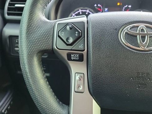 Used 2022 Toyota 4Runner Limited RWD image 32