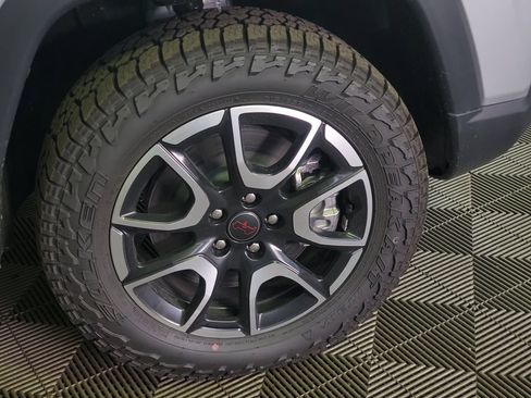 New 2026 Jeep Compass Trailhawk AWD/4WD image 32