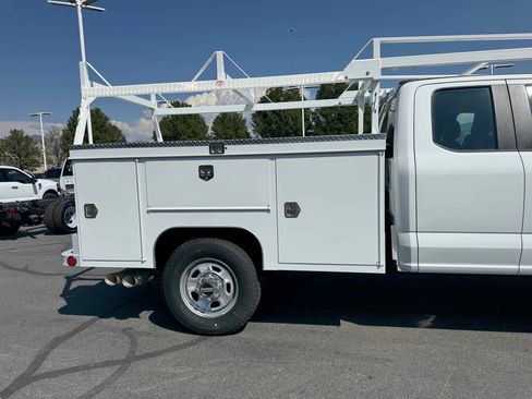 New 2025 Ford F350 XL w/ XL Chrome Package image 8