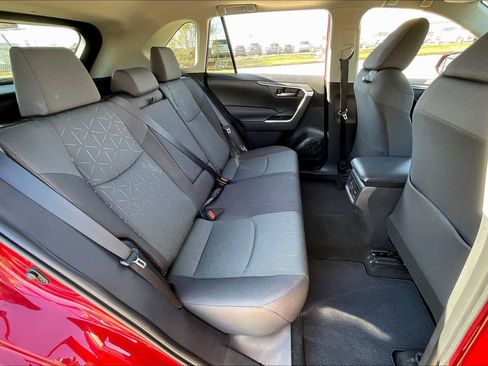 Used 2023 Toyota RAV4 XLE image 18