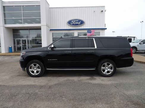 Used 2018 Chevrolet Suburban Premier AWD/4WD image 1