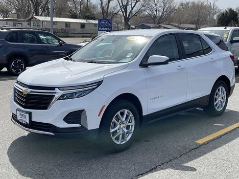Used 2024 Chevrolet Equinox LT AWD/4WD image 3