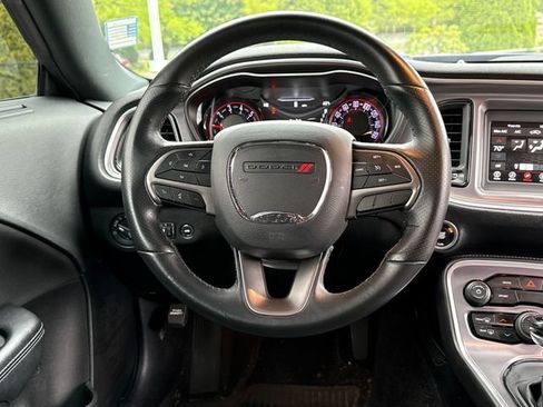 Used 2019 Dodge Challenger SXT w/ Blacktop Package AWD/4WD image 8