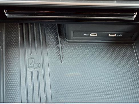 Used 2026 Volkswagen Atlas SE FWD image 36