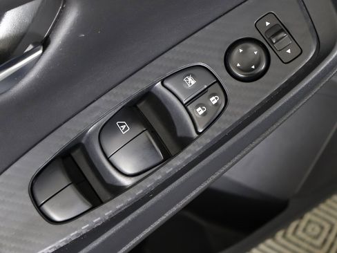 Used 2023 Nissan Sentra SV image 33