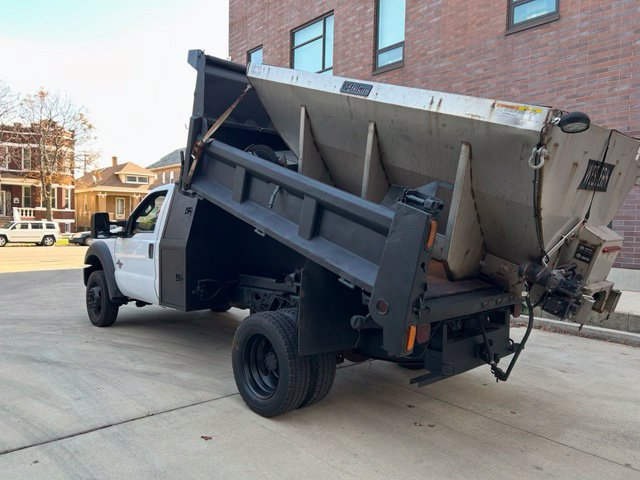 Used 2016 Ford F550 4x4 Regular Cab Super Duty image 4