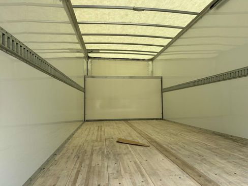 New 2025 Chevrolet Express 4500 Extended w/ Power Convenience Package image 8