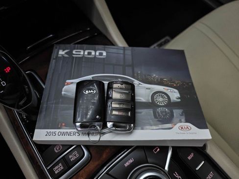 Used 2015 Kia K900 Premium w/ Interior Highline Package RWD image 45