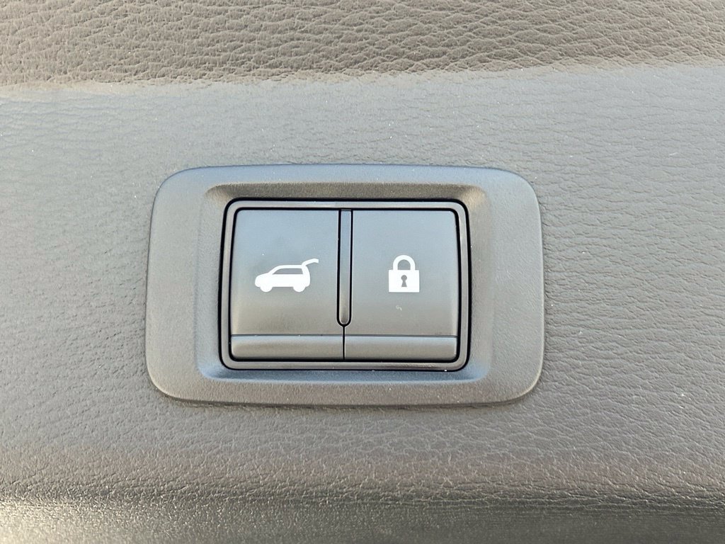 Used 2025 Mitsubishi Outlander 4WD Plug-In Hybrid image 55