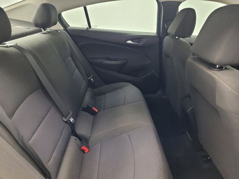 Used 2018 Chevrolet Cruze LS FWD image 19