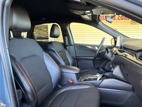 Used 2025 Ford Escape ST-Line Select AWD/4WD image 26