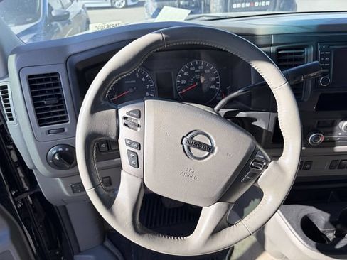Used 2019 Nissan NV 3500 SL RWD image 4