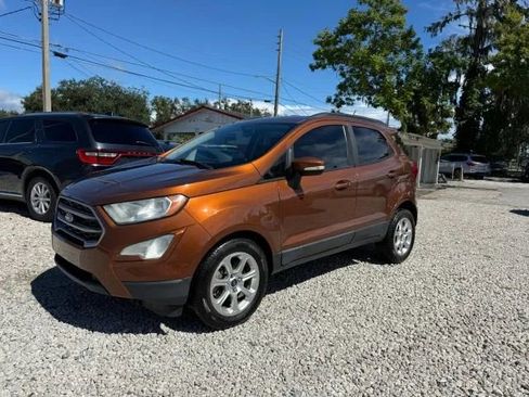 Used 2019 Ford EcoSport SE w/ SE Convenience Package image 3
