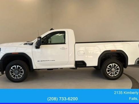 Used 2024 GMC Sierra 3500 SLE w/ SLE Convenience Package image 4