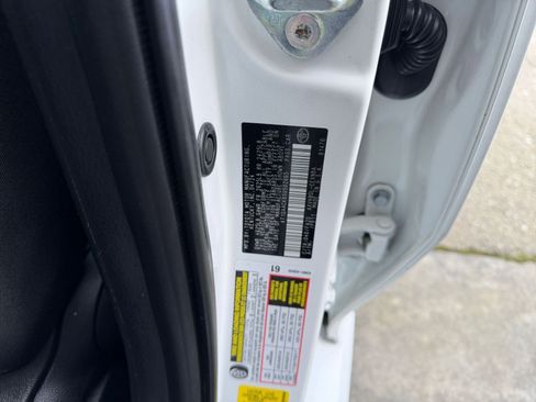 Used 2025 Toyota Camry LE image 29