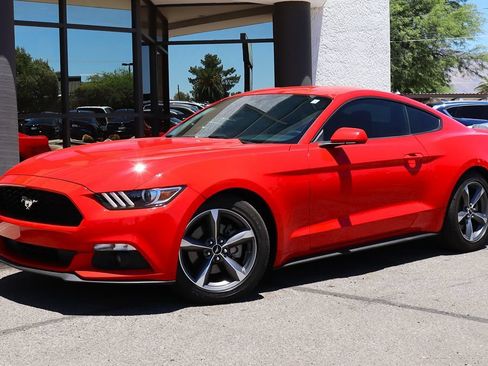 Used 2015 Ford Mustang Coupe w/ Equipment Group 051A RWD image 2