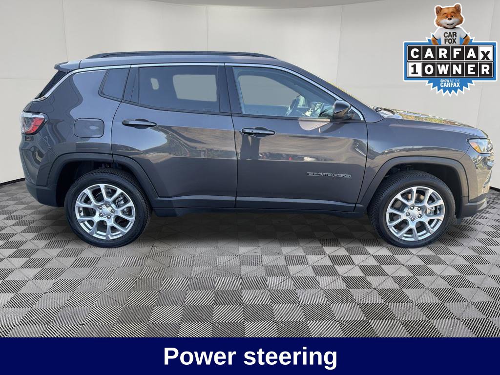 Used 2024 Jeep Compass Latitude AWD/4WD image 8