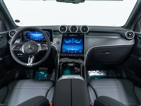 New 2026 Mercedes-Benz GLC 300 4MATIC image 15