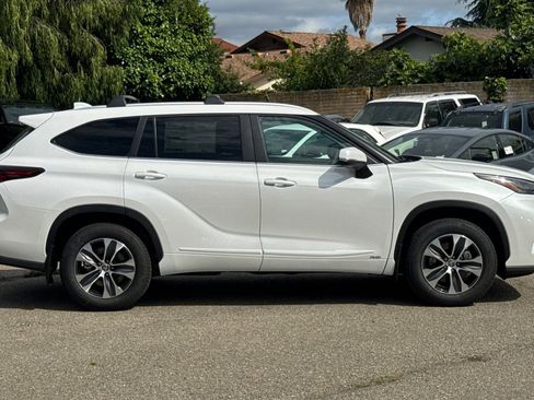 New 2026 Toyota Highlander XLE AWD/4WD image 9