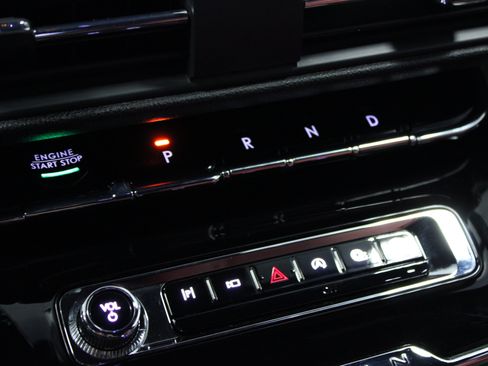 Used 2023 Lincoln Corsair Reserve FWD image 23