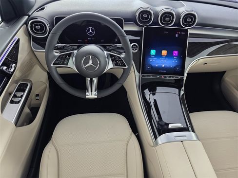 New 2026 Mercedes-Benz GLC 300 image 10